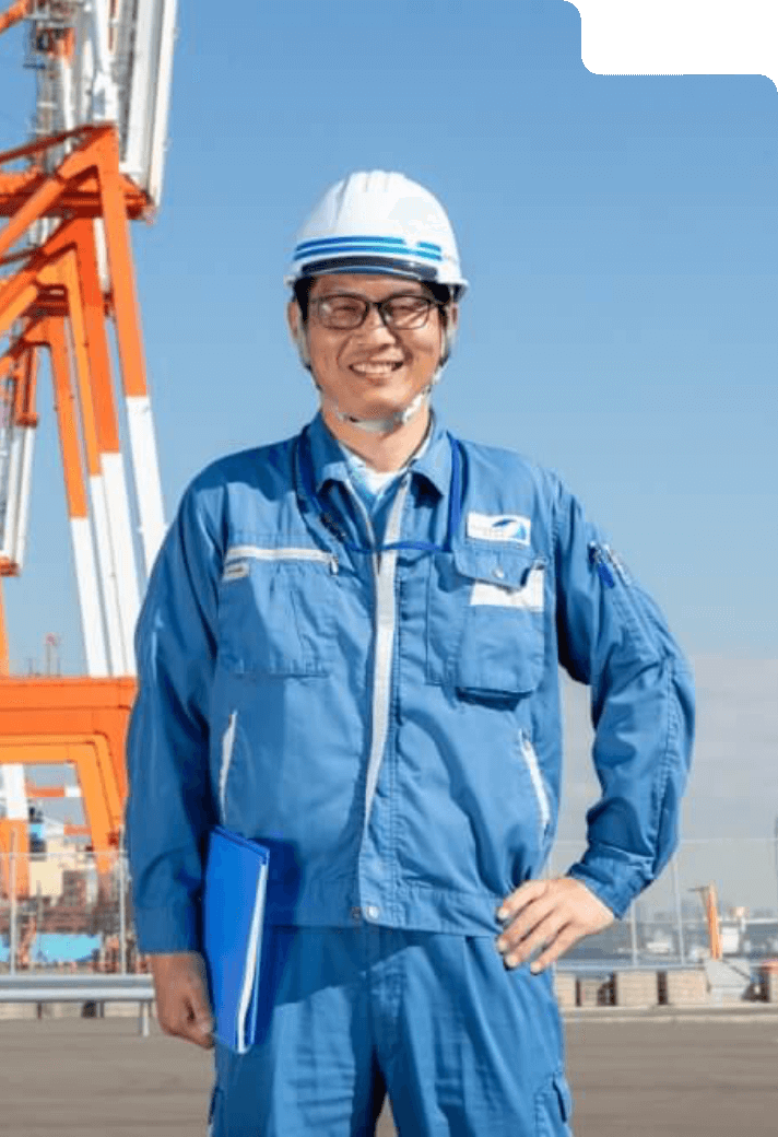 阪神国際港湾株式会社の社員インタビュー 神戸・大阪事業部設計課（土木） / 技術職